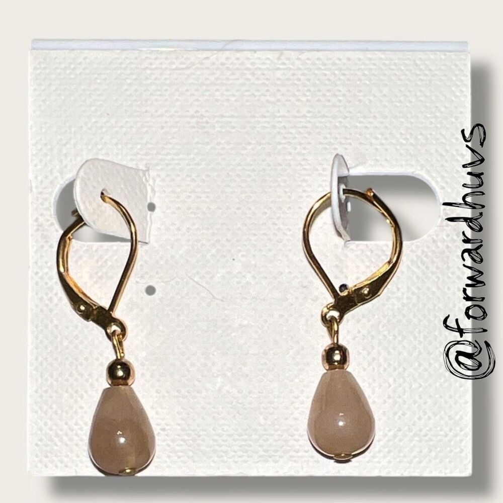 Bundle Sale 3 for $15 | Beige Teardrop Beads – Latchback Hooks